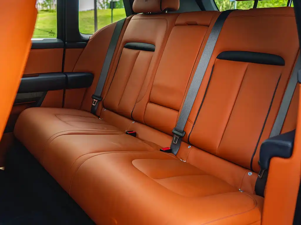 Cullinan 2018 five-seater version купить на сайте DeffCars