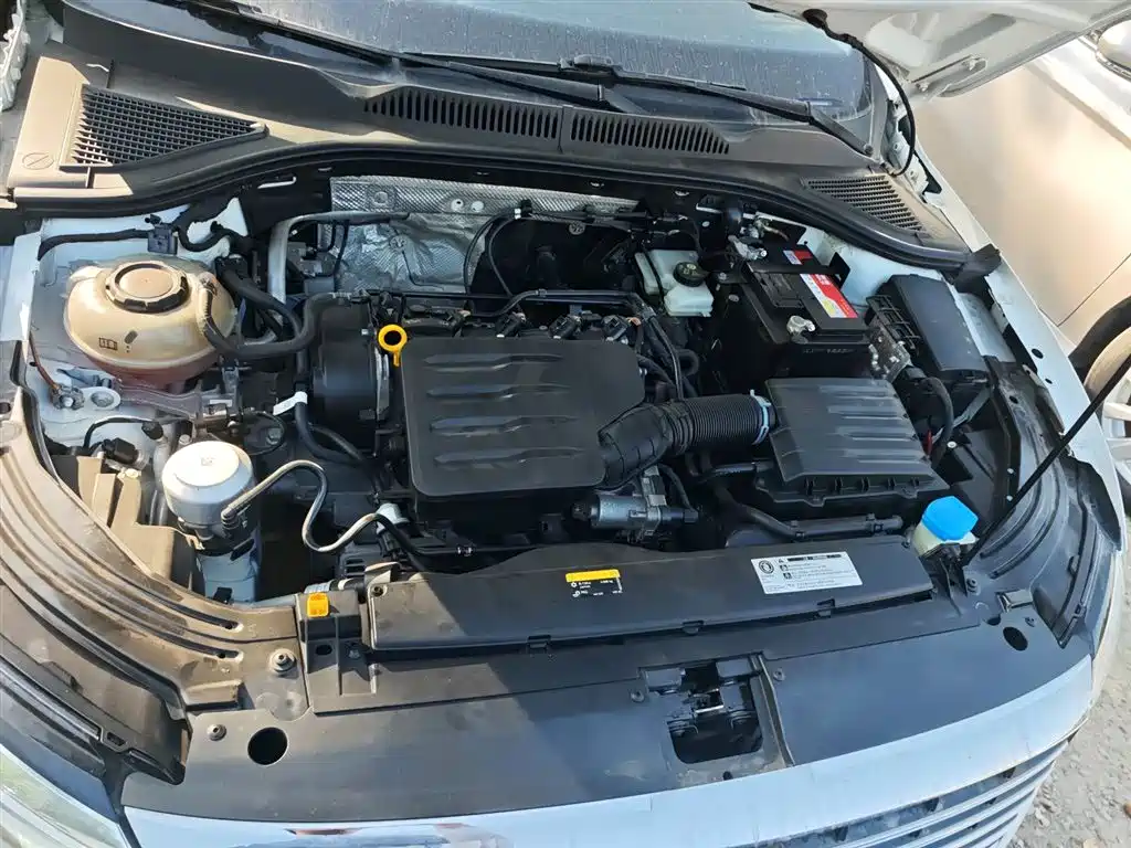 Lavida 2023 1.5L automatic Deyi version купить на сайте DeffCars