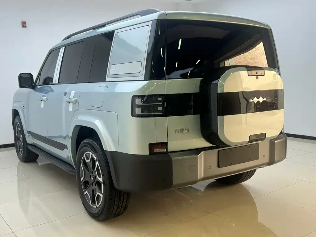 Titanium 7 2025 190KM four-wheel drive Max version купить на сайте DeffCars
