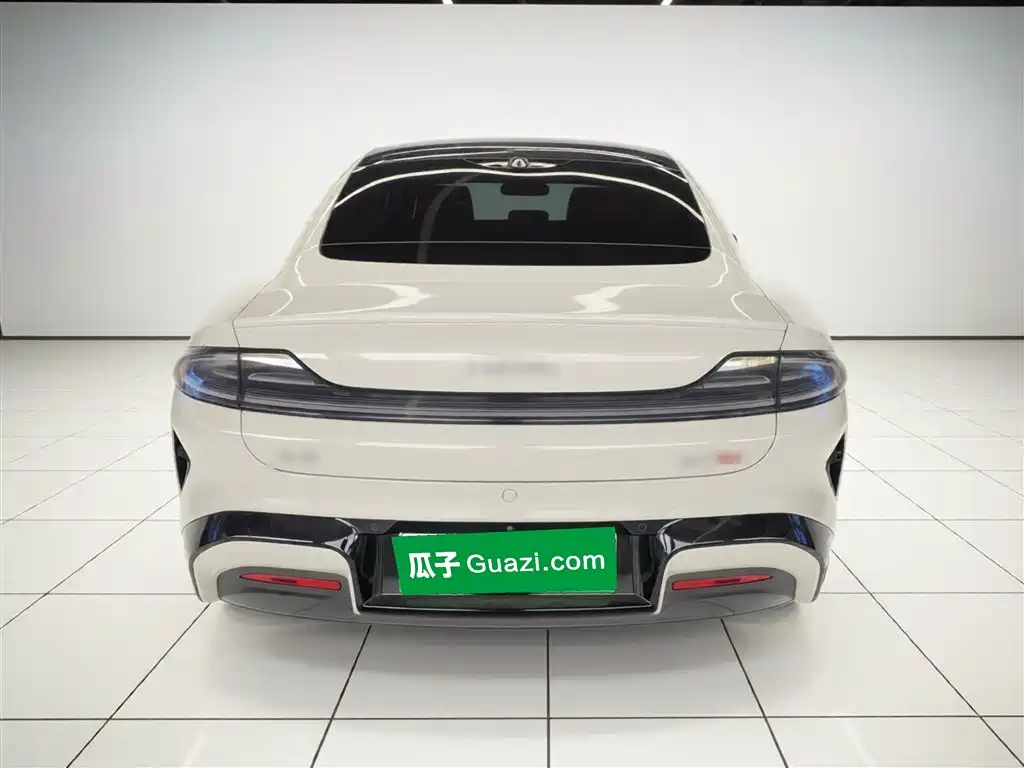Xiaomi SU7 2024, four-wheel drive, ultra-long battery life, high-end smart driving Max version купить на сайте DeffCars