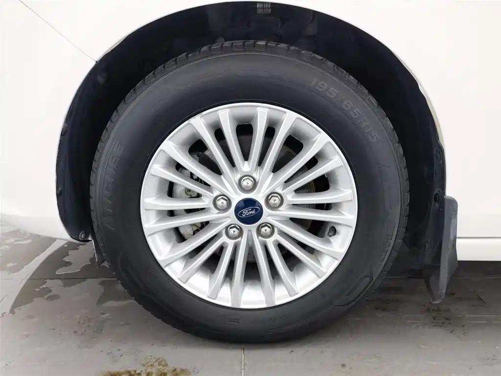 Escort 2017 facelift 1.5L automatic comfort model купить на сайте DeffCars