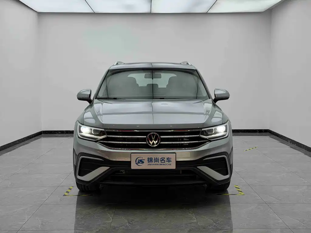 Tiguan L 2022 330TSI automatic two-wheel drive smart version купить на сайте DeffCars