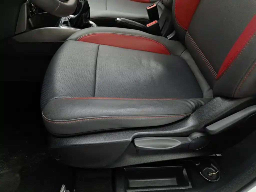 Changan CS15 2016 1.5L manual fashion version купить на сайте DeffCars