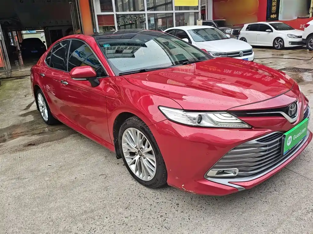 Camry 2018 2.5G Deluxe Edition купить на сайте DeffCars