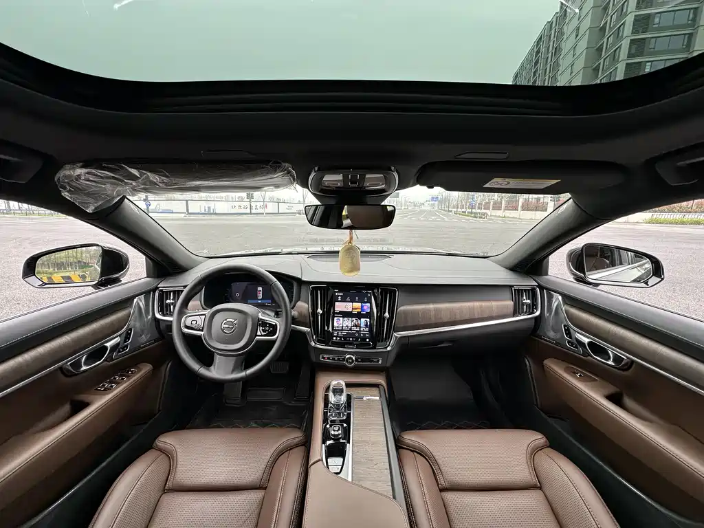 Volvo S90 2025 B5 Zhiya Luxury Edition купить на сайте DeffCars