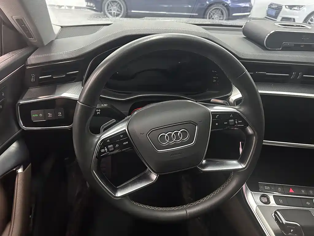 Audi A7L 2022 45 TFSI S-line Dream Building New Edition купить на сайте DeffCars