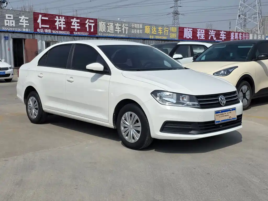 Santana 2016 1.4L Manual Fashion Edition купить на сайте DeffCars