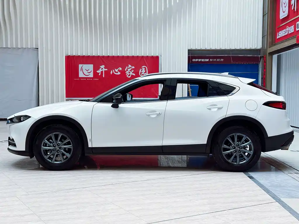 Mazda CX-4 2021 2.0L automatic two-wheel drive Blue Sky Vitality Edition купить на сайте DeffCars