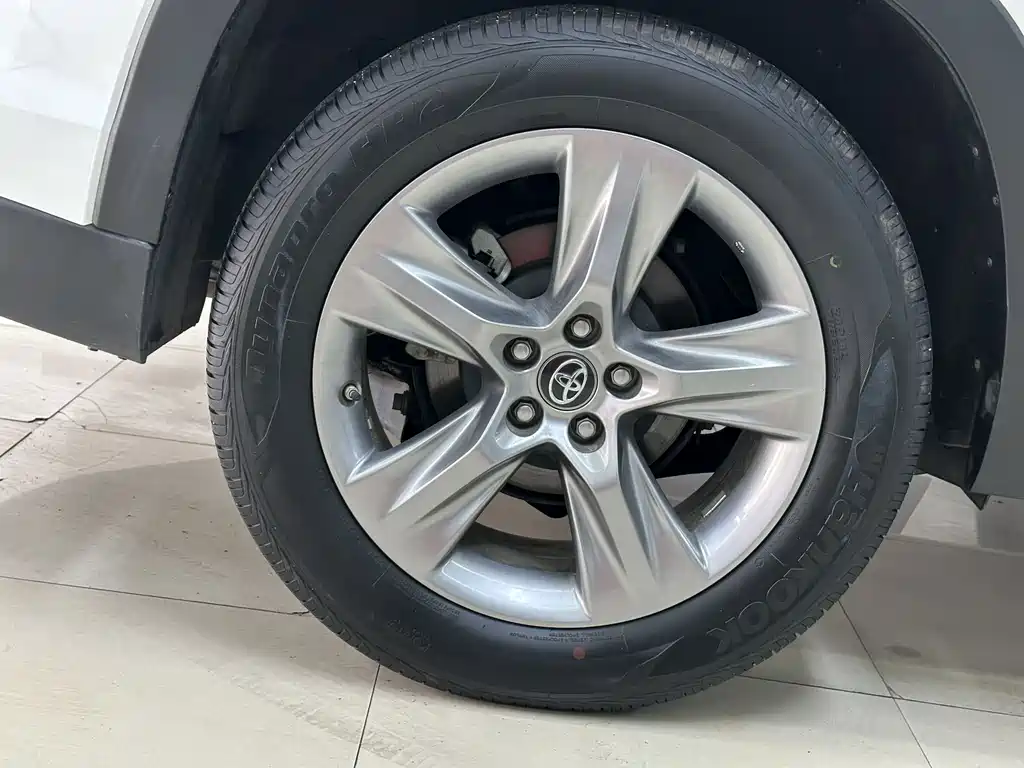Highlander 2021 2.0T four-wheel drive luxury version 7 seats купить на сайте DeffCars