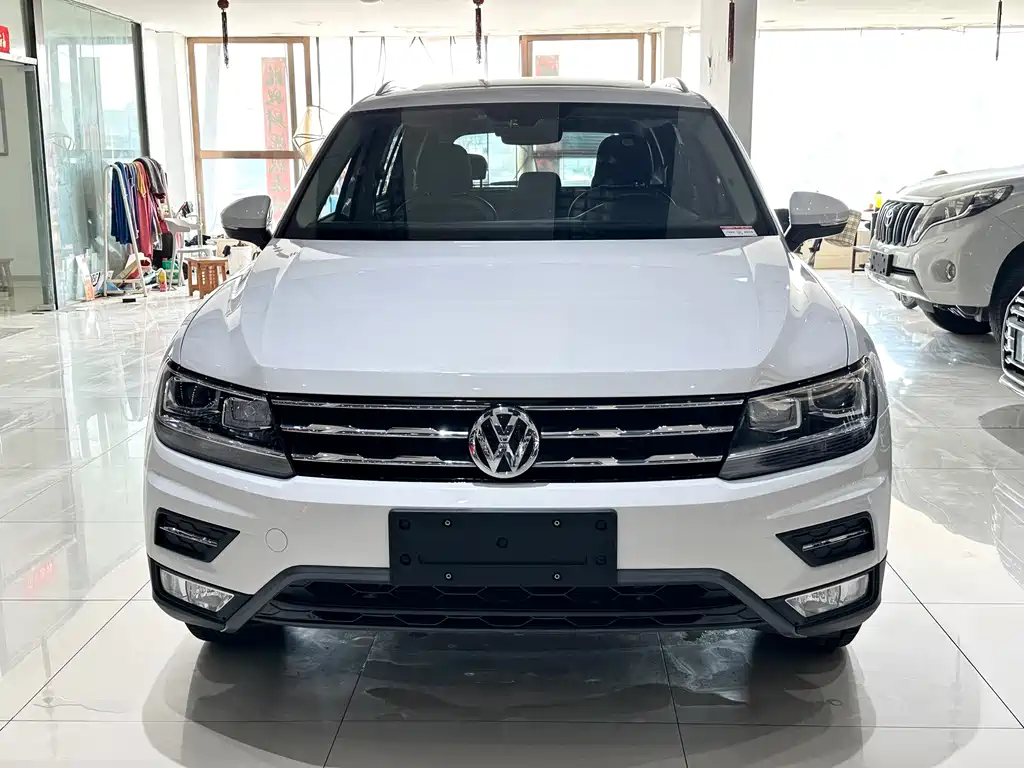 Tiguan L 2018 330TSI automatic two-wheel drive luxury version купить на сайте DeffCars