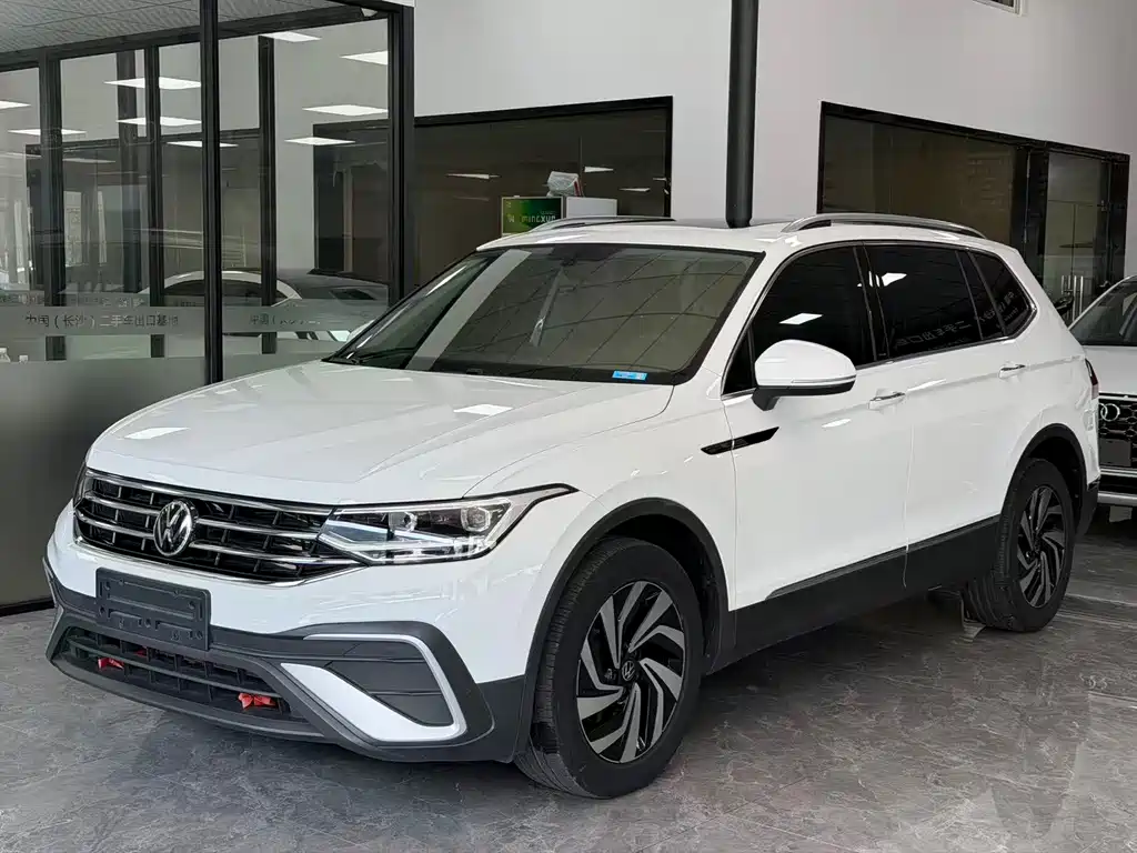 Tiguan L 2023 280TSI automatic two-wheel drive Chaochuang limited edition купить на сайте DeffCars