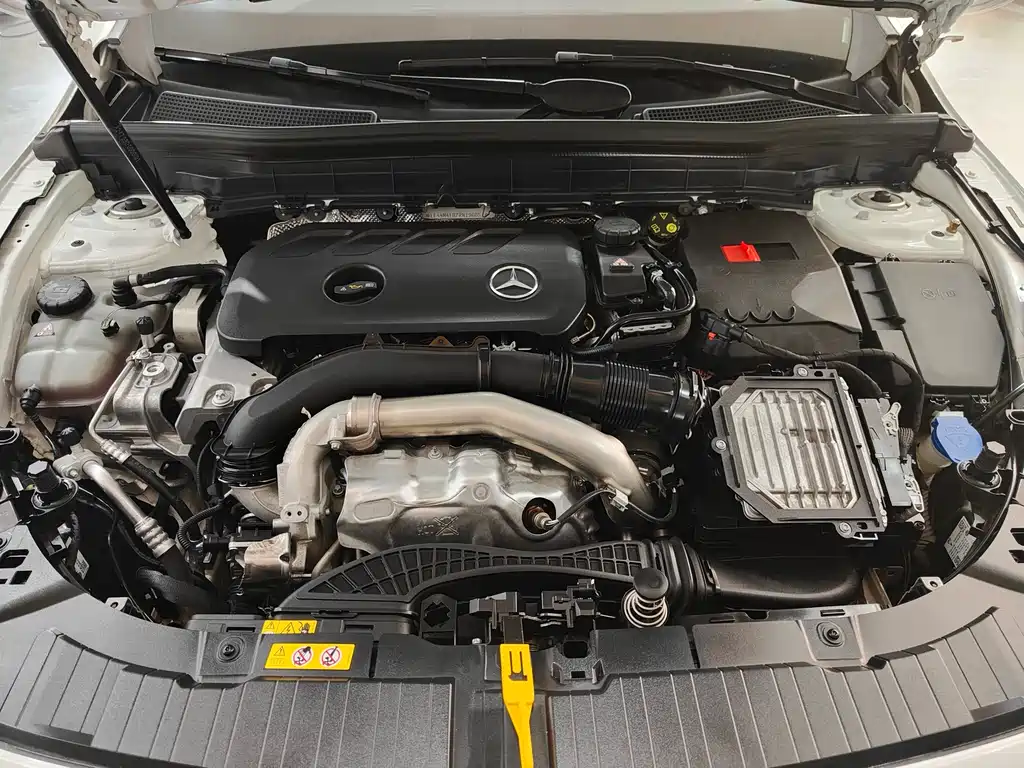 Mercedes-Benz GLB 2024 GLB 220 Dynamic купить на сайте DeffCars