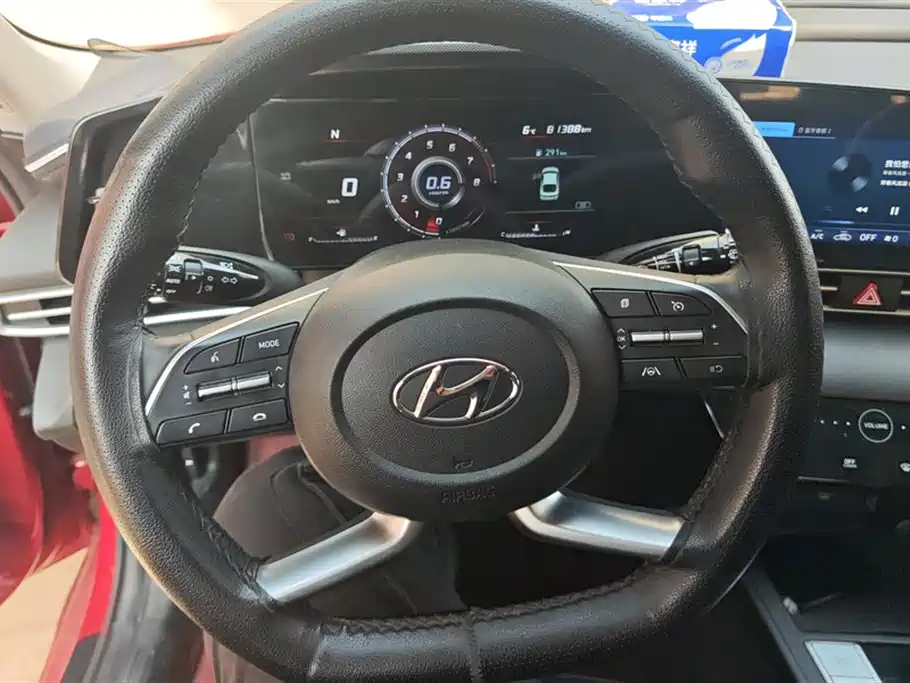 Elantra 2022 1.5L CVT LUX Premium Edition купить на сайте DeffCars