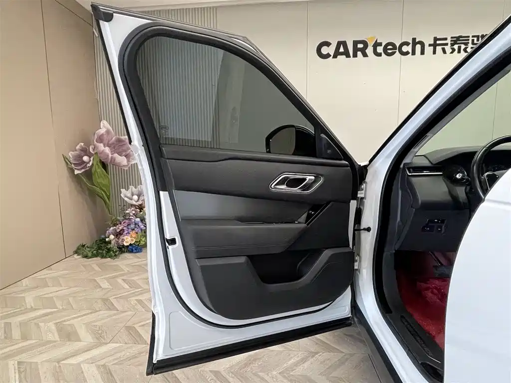 Range Rover Velar 2019 250PS купить на сайте DeffCars