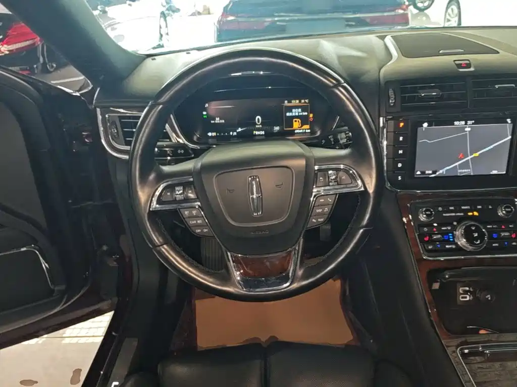 Lincoln Continental 2018 2.0T 2WD Zunya Edition купить на сайте DeffCars