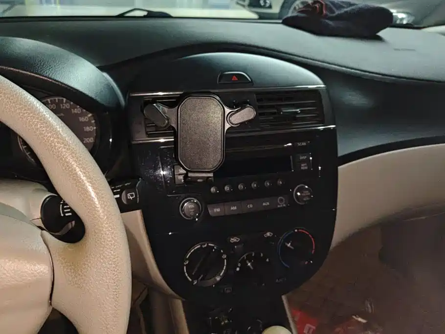 Tiida 2011 1.6L CVT comfort model купить на сайте DeffCars