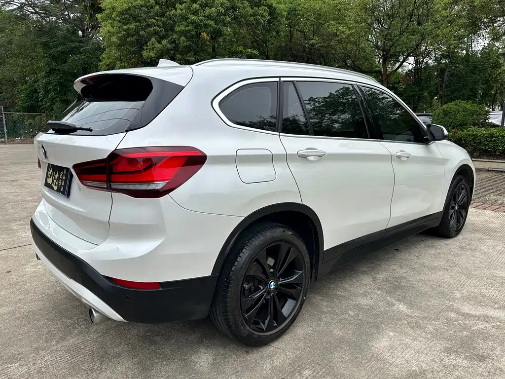 BMW X1 2021 sDrive20Li Fashion Model купить на сайте DeffCars