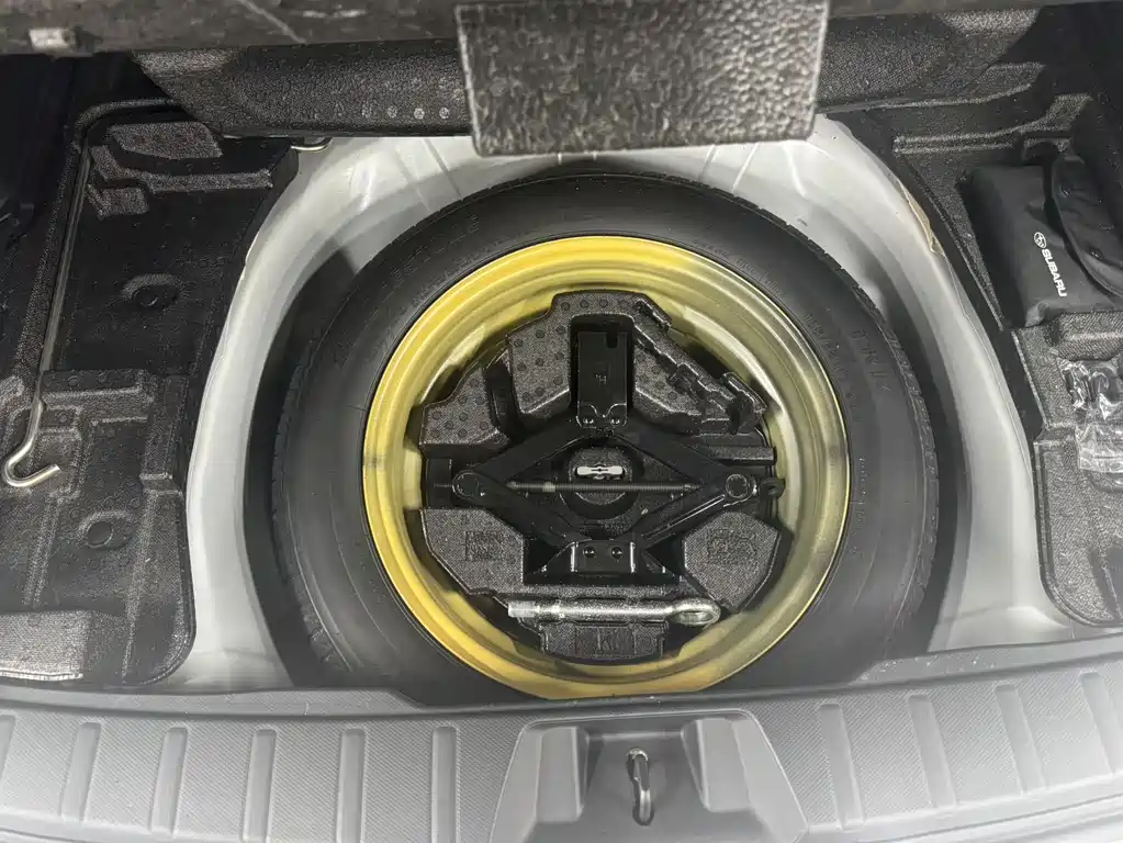 Forester 2022 2.0i AWD Deluxe Edition купить на сайте DeffCars