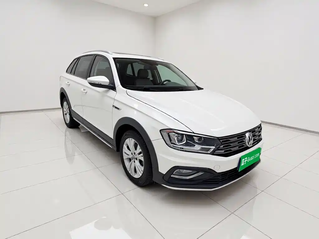 C-TREK Weiling 2018 230TSI DSG comfort model купить на сайте DeffCars