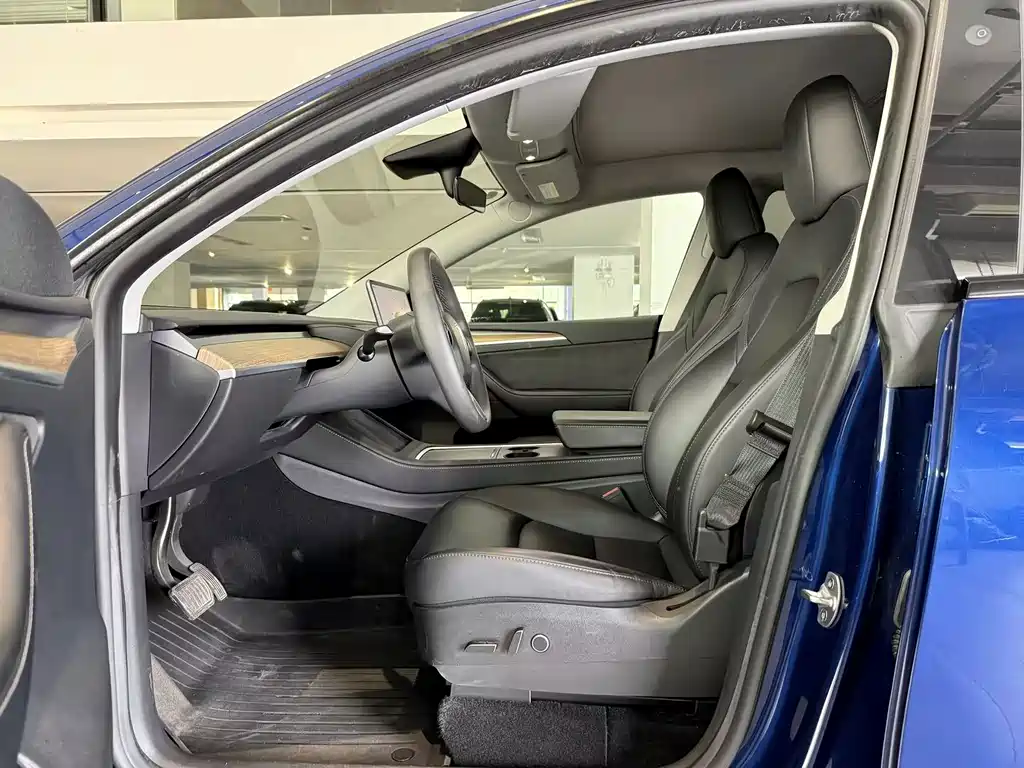 Model Y 2022 facelift rear-wheel drive version купить на сайте DeffCars