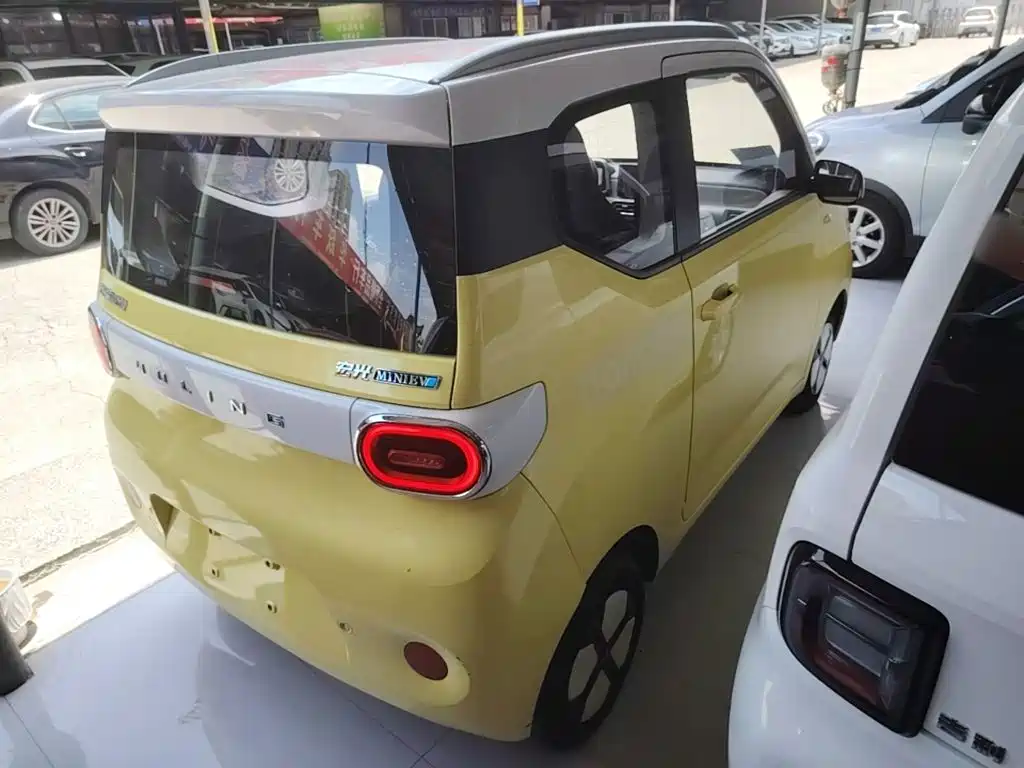 Hongguang MINIEV 2024 third generation 215km advanced version купить на сайте DeffCars