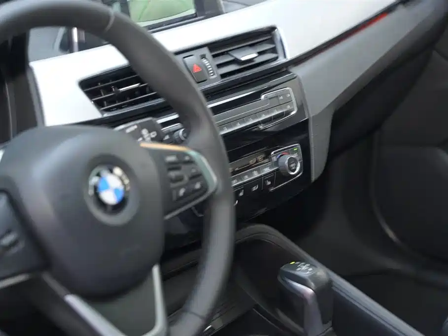 BMW X1 2019 sDrive18Li Fashion Model купить на сайте DeffCars