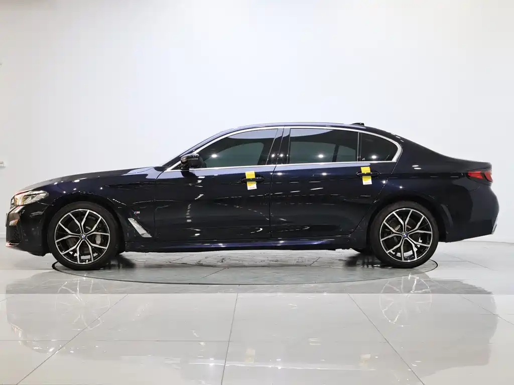BMW 5 Series 2021 530Li Exclusive M Sports Package купить на сайте DeffCars