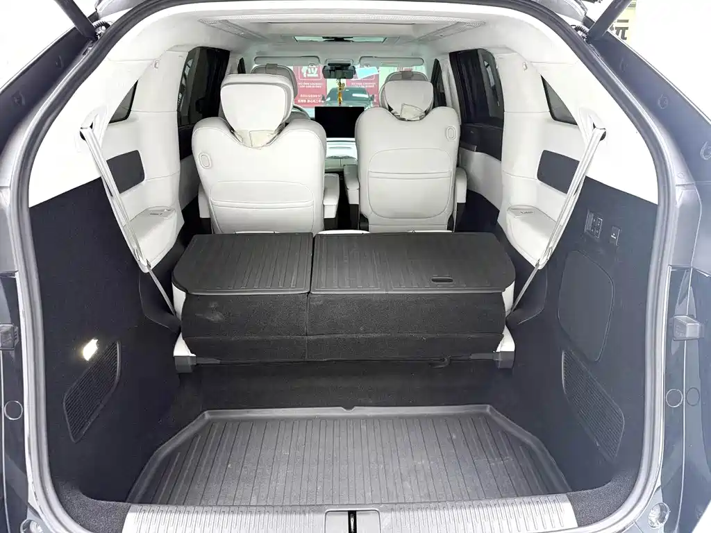 Xpeng X9 2024 640 four-wheel drive high performance Max купить на сайте DeffCars