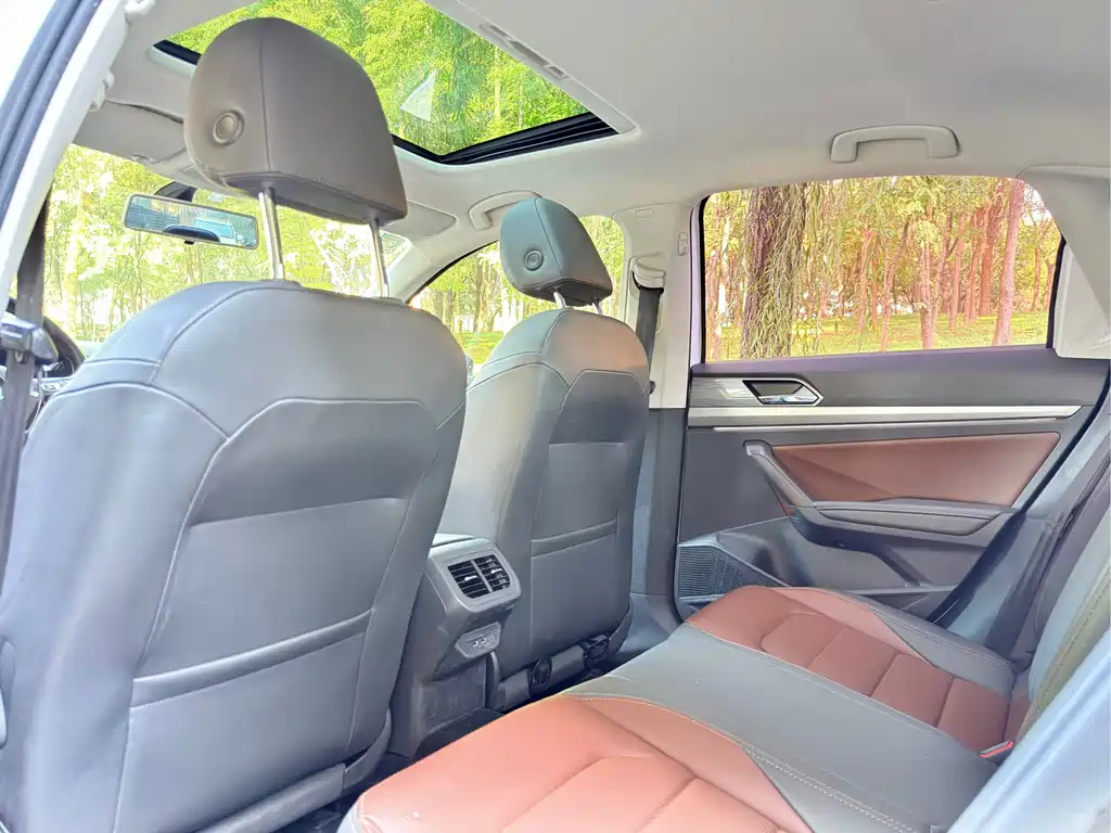 Lavida 2019 280TSI DSG Deluxe Edition National VI купить на сайте DeffCars