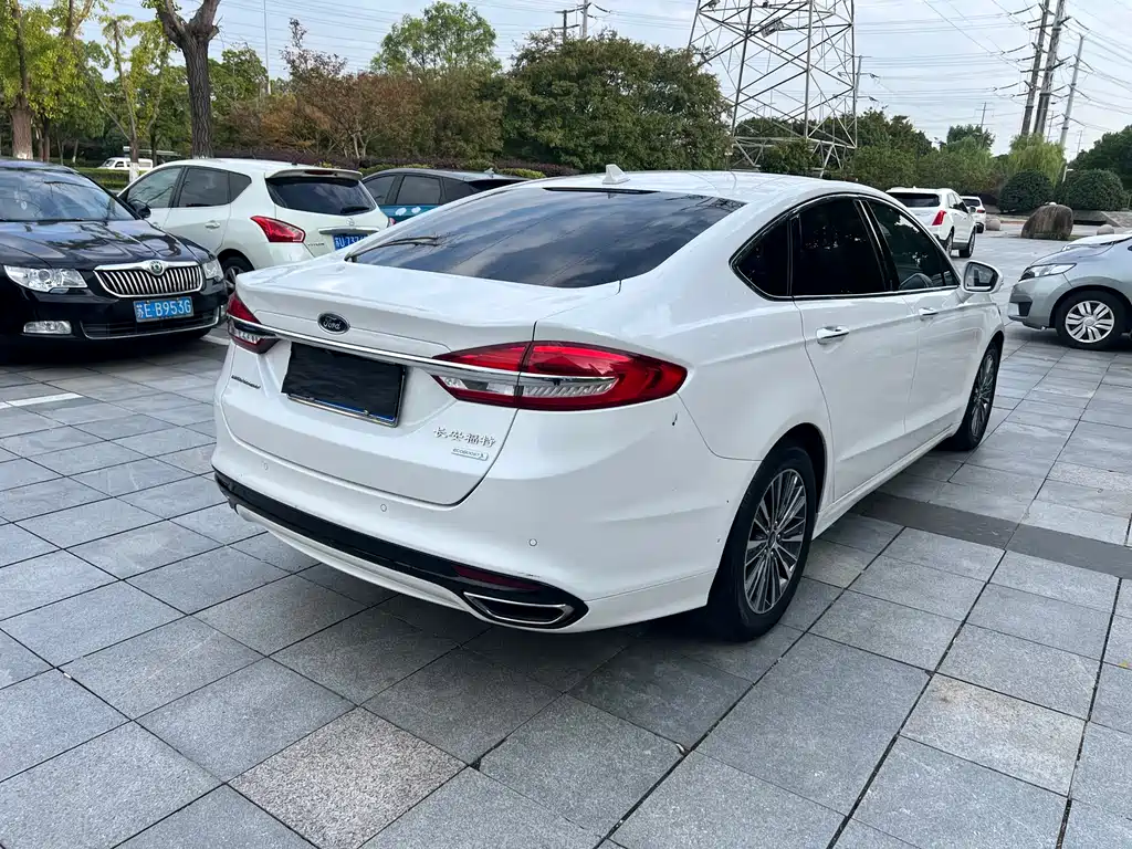 Mondeo 2017 EcoBoost 200 Luxury купить на сайте DeffCars