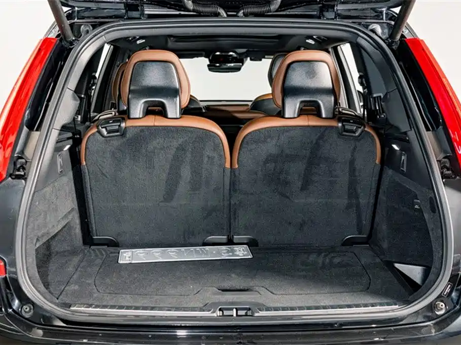 Volvo XC90 2022 B6 Zhiyi Luxury Edition 7 seats купить на сайте DeffCars