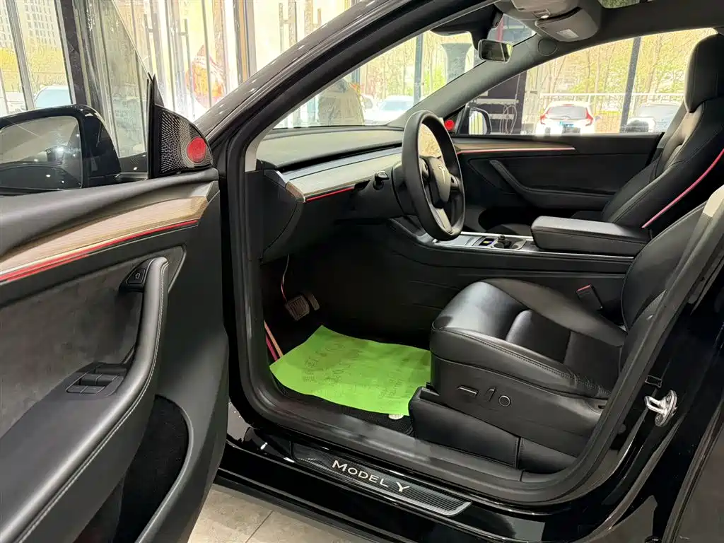 Model Y 2022 rear-wheel drive version купить на сайте DeffCars