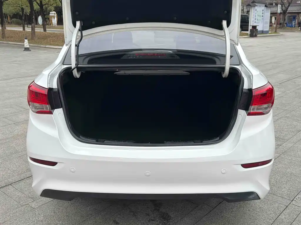 Yuexiang 2019 1.5L DCT luxury model National VI купить на сайте DeffCars