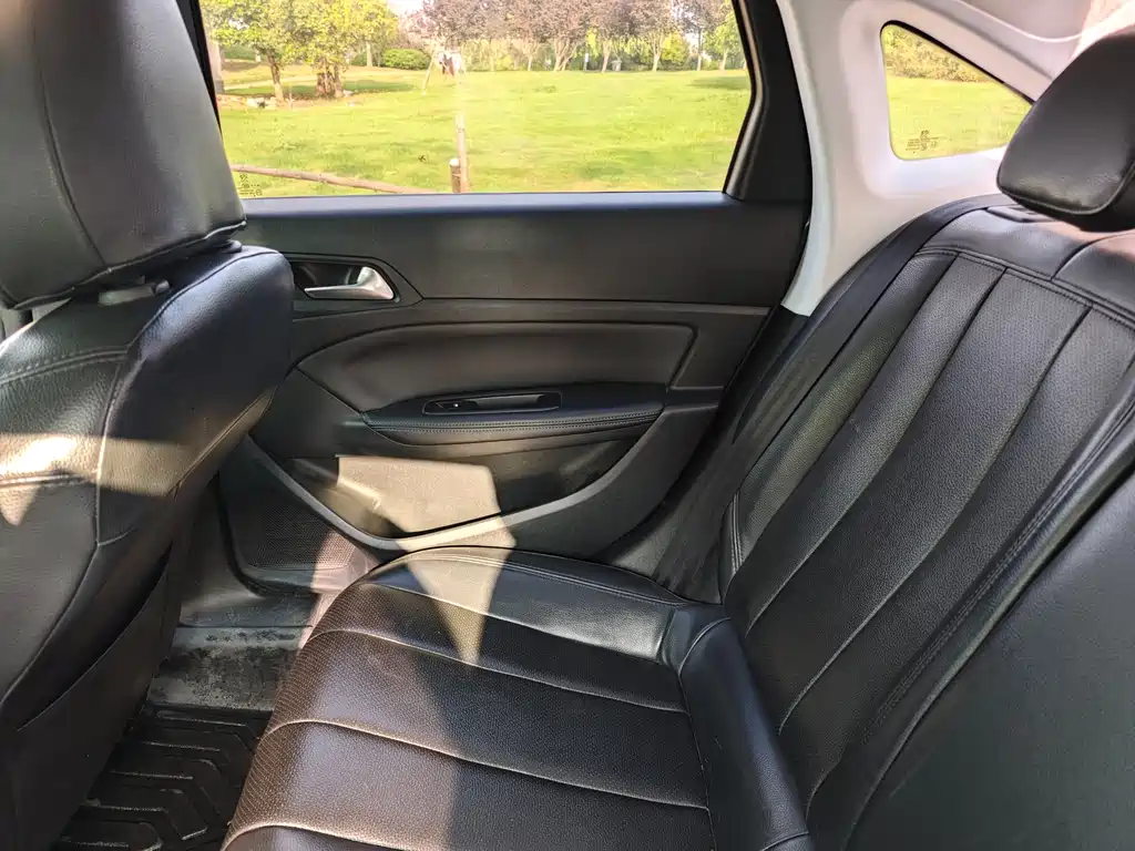 Peugeot 308 2018 230THP Automatic Deluxe Edition купить на сайте DeffCars
