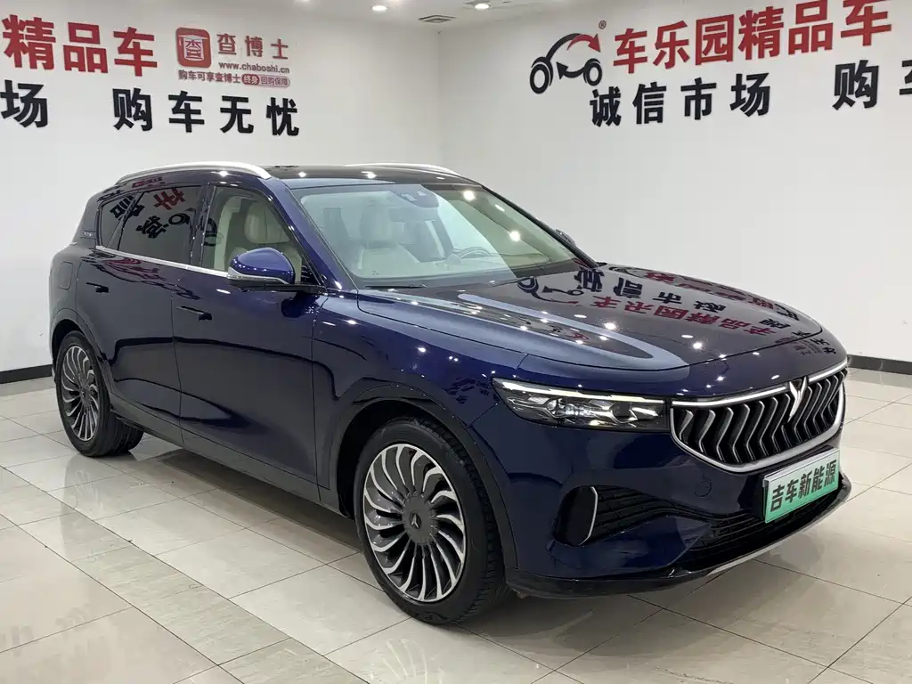 Lantu FREE 2021 four-wheel drive standard extended range exclusive luxury package купить на сайте DeffCars