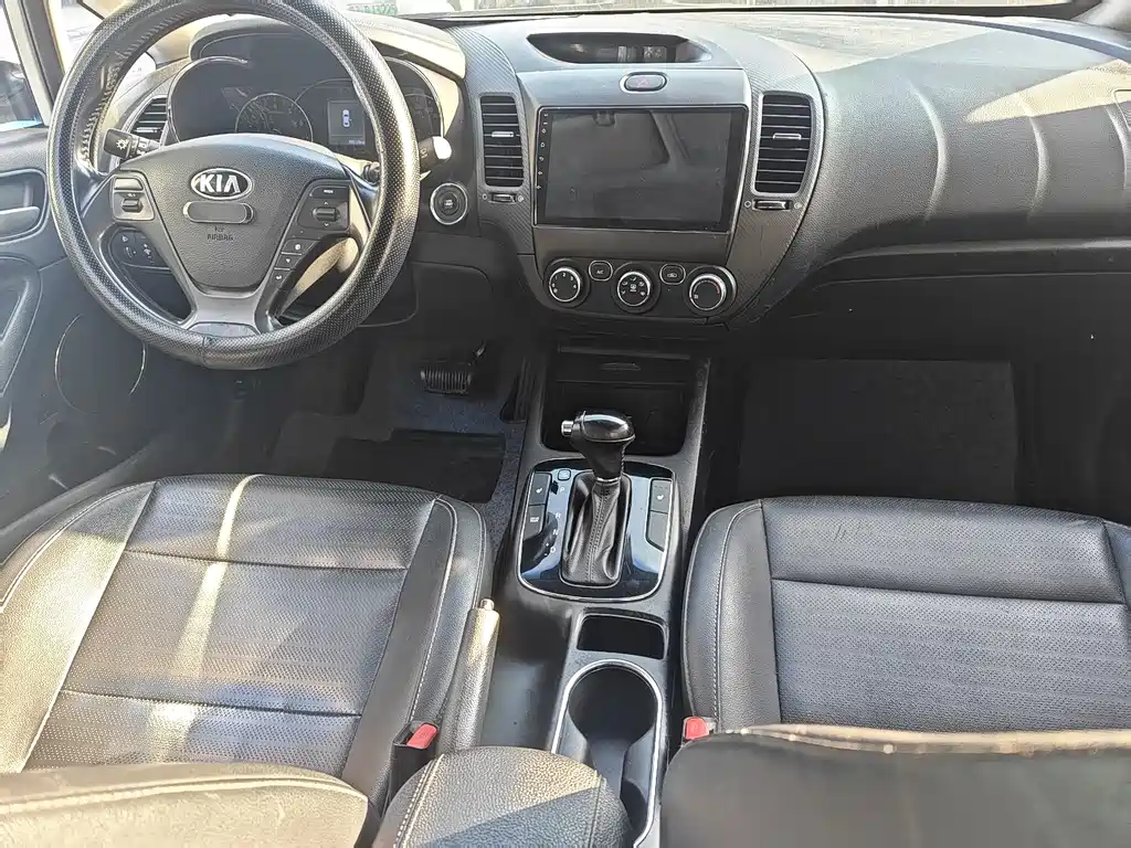 Kia K3 2017 1.6L Automatic 15th Anniversary Special Edition GLS купить на сайте DeffCars