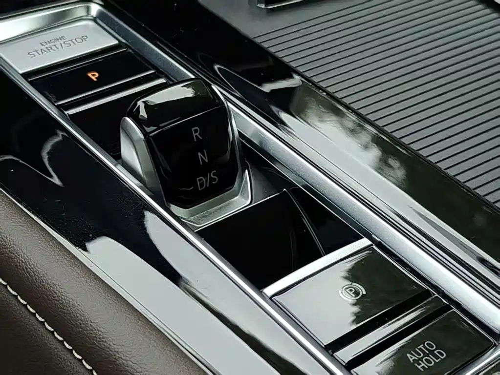 Weiran 2022 380TSI Premium Edition купить на сайте DeffCars