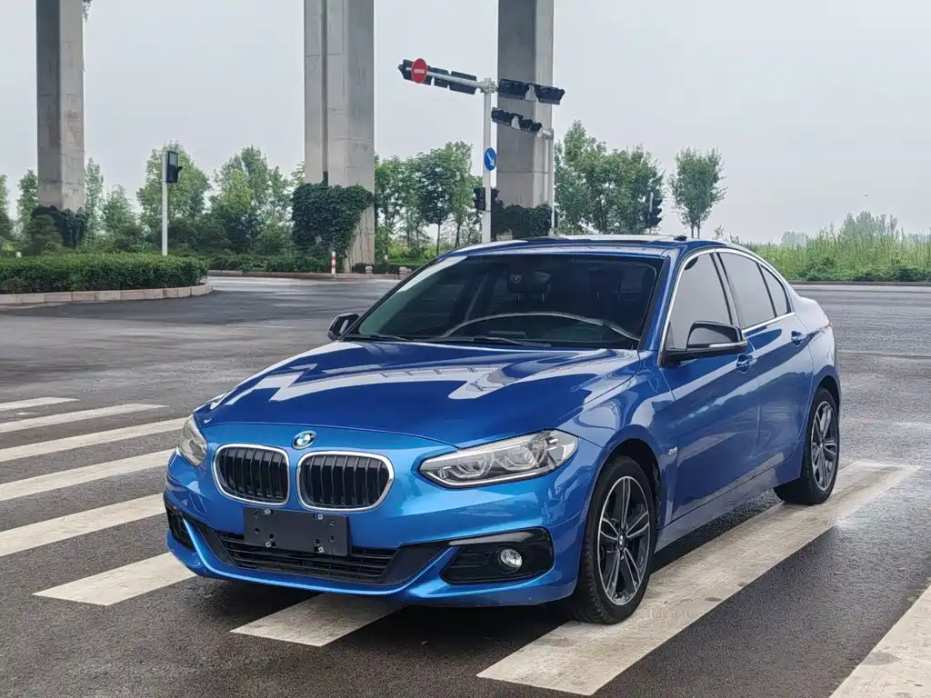 BMW 1 Series 2018 118i Sports купить на сайте DeffCars