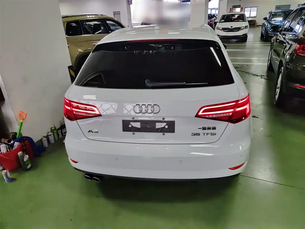 Audi A3 2018 30th Anniversary Model Sportback 35 TFSI Enterprising купить на сайте DeffCars