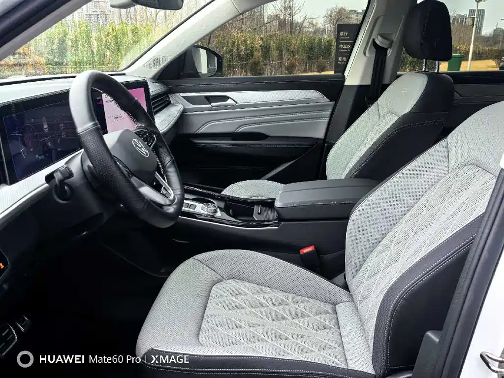 Lanxun 2024 380TSI four-wheel drive R-Line cruise version купить на сайте DeffCars