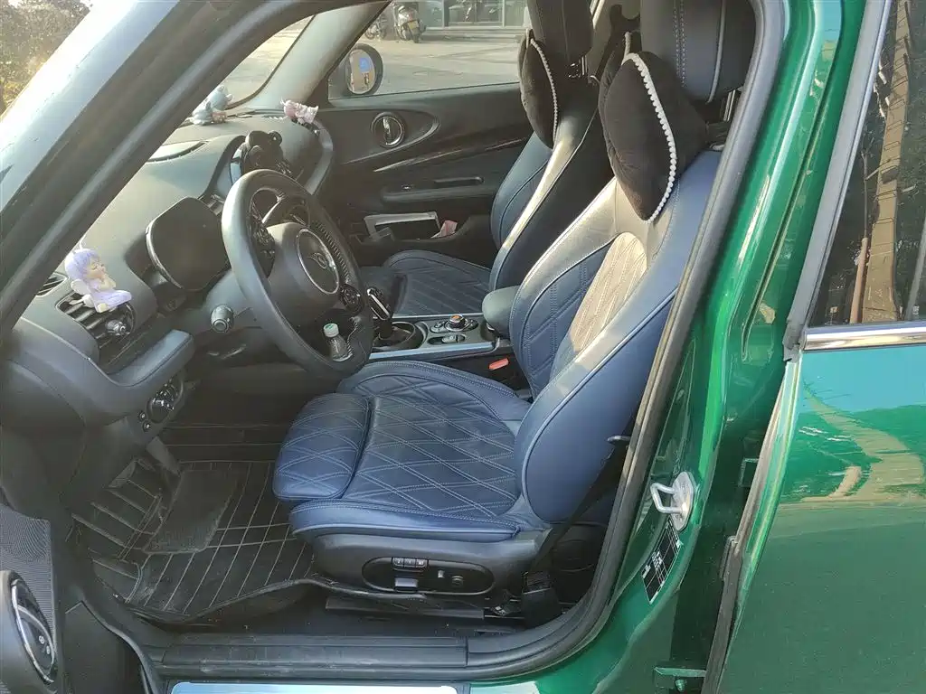 MINI CLUBMAN 2021 1.5T COOPER Connoisseur купить на сайте DeffCars