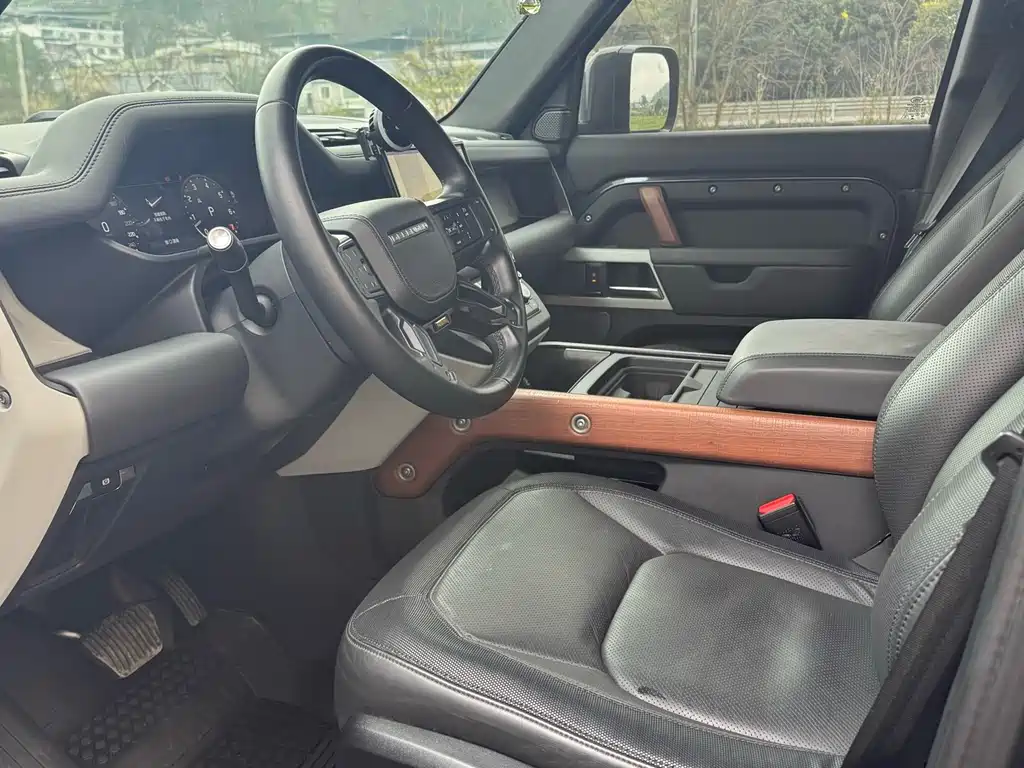 Land Rover Defender 2023 facelift 110 3.0T P400 X-DYNAMIC HSE купить на сайте DeffCars