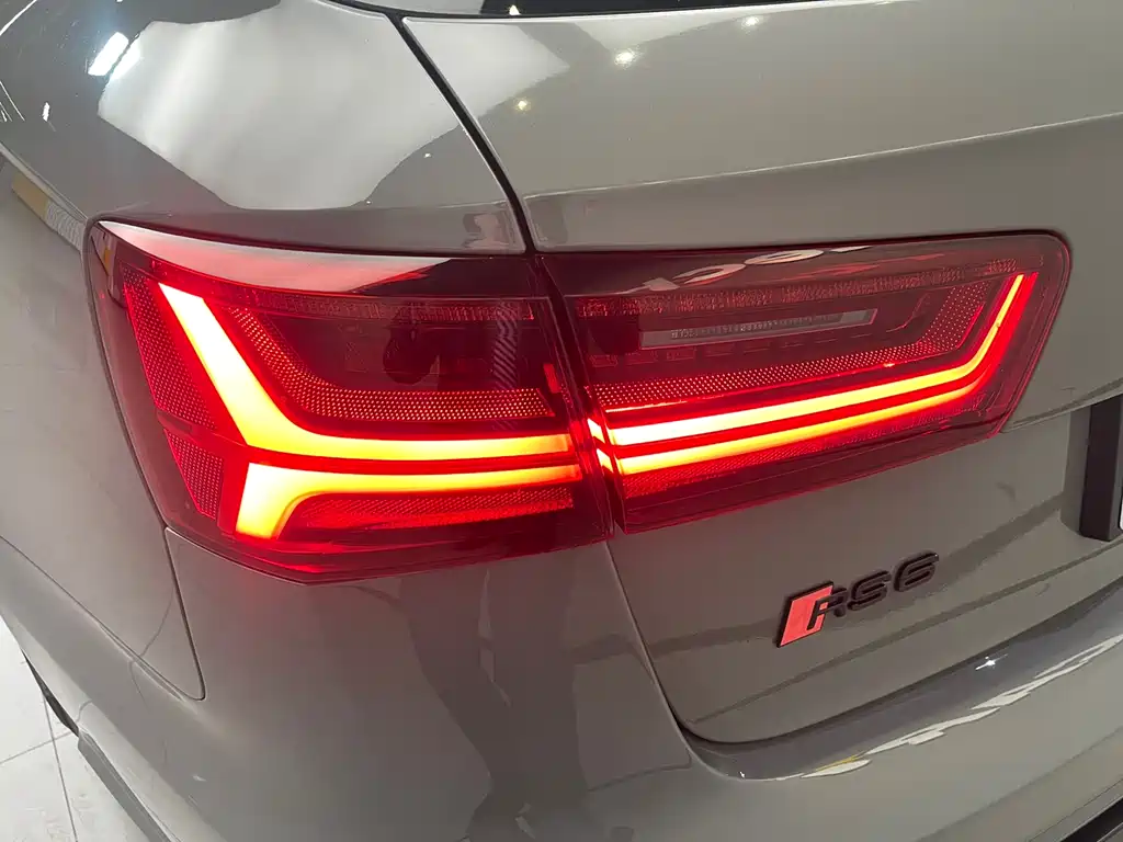 Audi RS 6 2018 RS 6 4.0T Avant exclusive sports limited edition купить на сайте DeffCars
