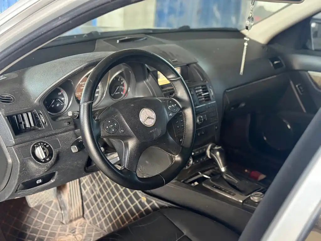 Mercedes-Benz C-Class 2010 C 200 CGI Elegant купить на сайте DeffCars