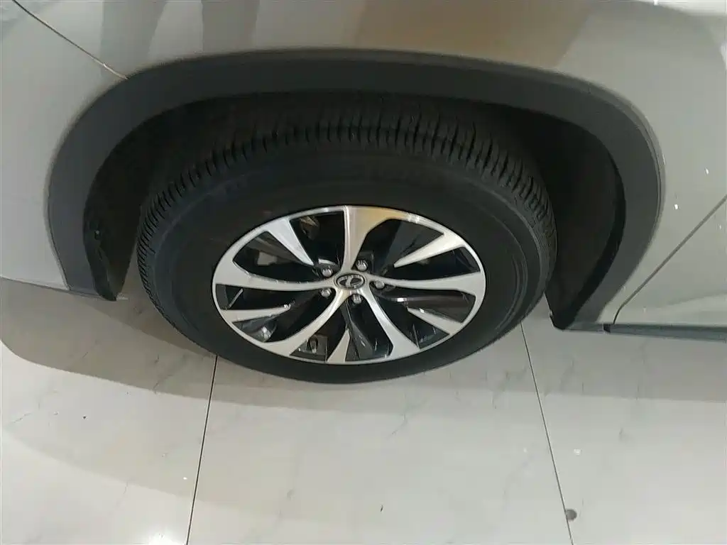 Lexus RX 2020 facelift 300 two-wheel drive elite version купить на сайте DeffCars