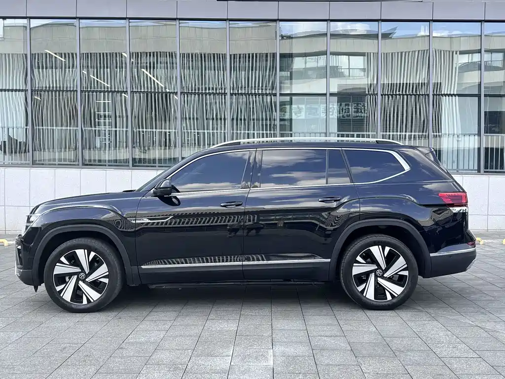 Touron 2024 380TSI four-wheel drive luxury version купить на сайте DeffCars