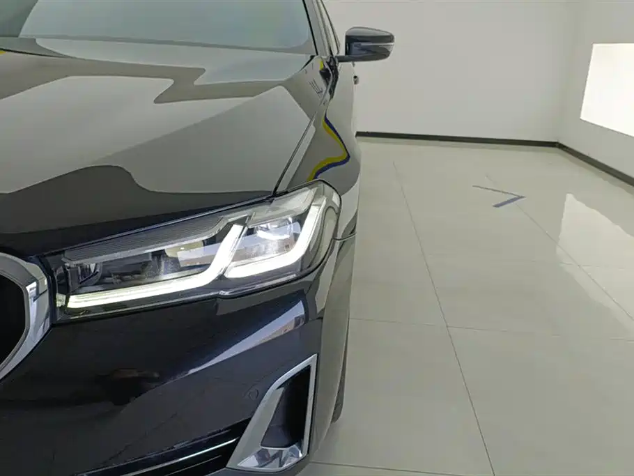 BMW 5 Series 2022 facelift 2 525Li luxury package купить на сайте DeffCars