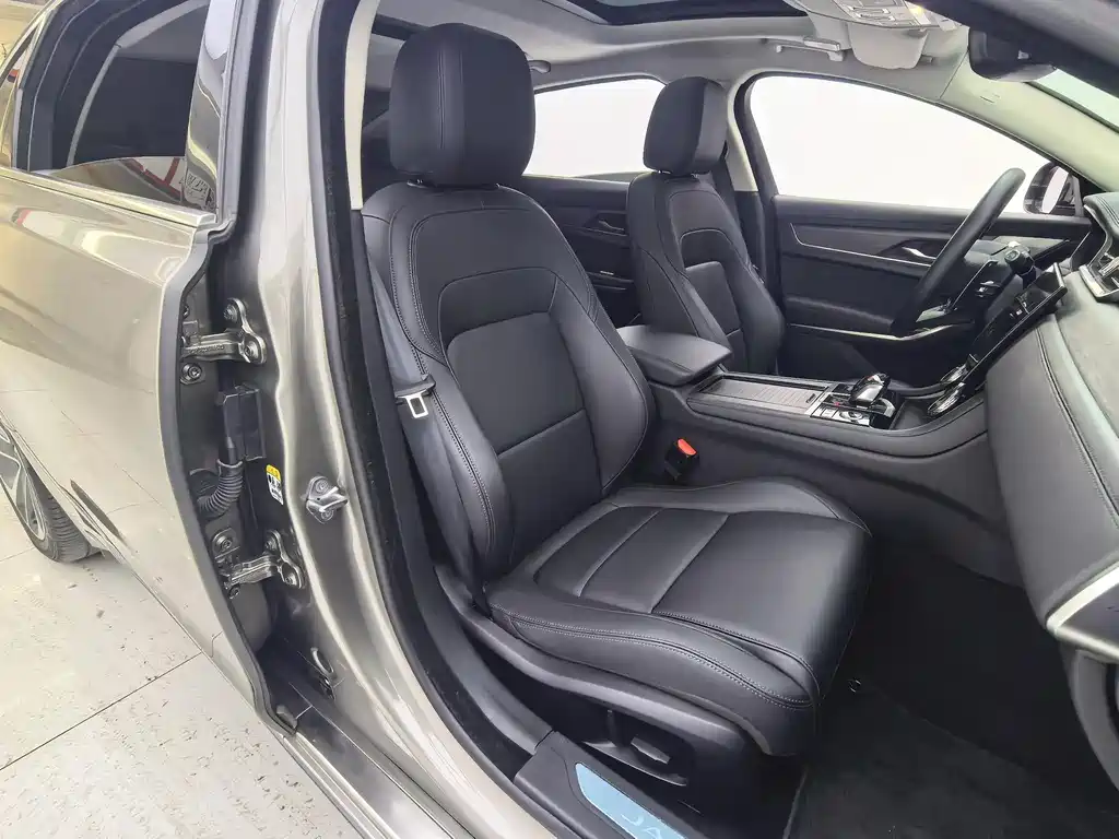 Jaguar XFL 2022 XFL 2.0T P200 2WD Elite Deluxe Edition купить на сайте DeffCars
