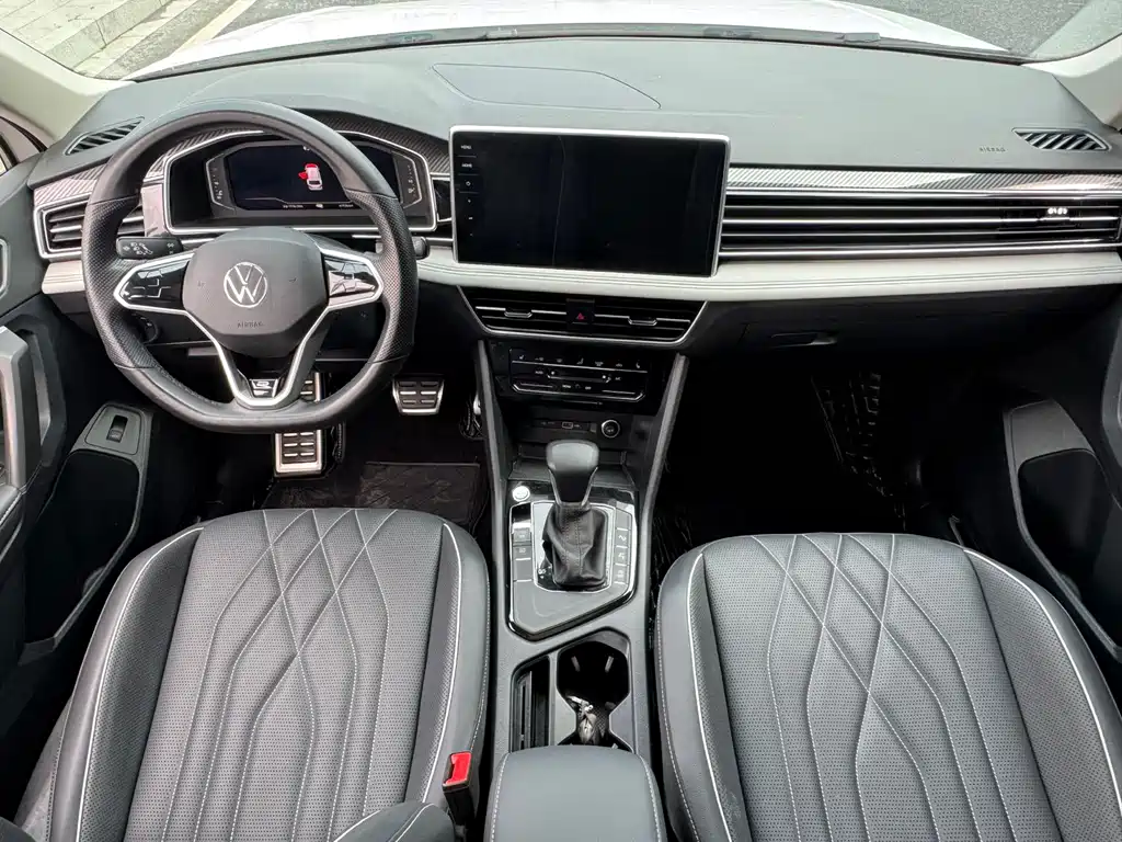 Tiguan L 2023 330TSI automatic two-wheel drive R-Line version купить на сайте DeffCars