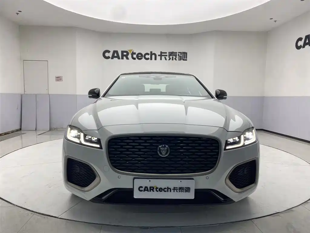 Jaguar XFL 2024 2.0T P300 four-wheel drive flagship sports gold version купить на сайте DeffCars
